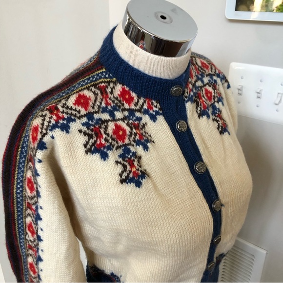 Vintage Handknit Norwegian Woolen Cardigan - Picture 2 of 15